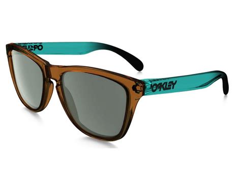 Oakley Frogskins Zonnebrillen Kopen .